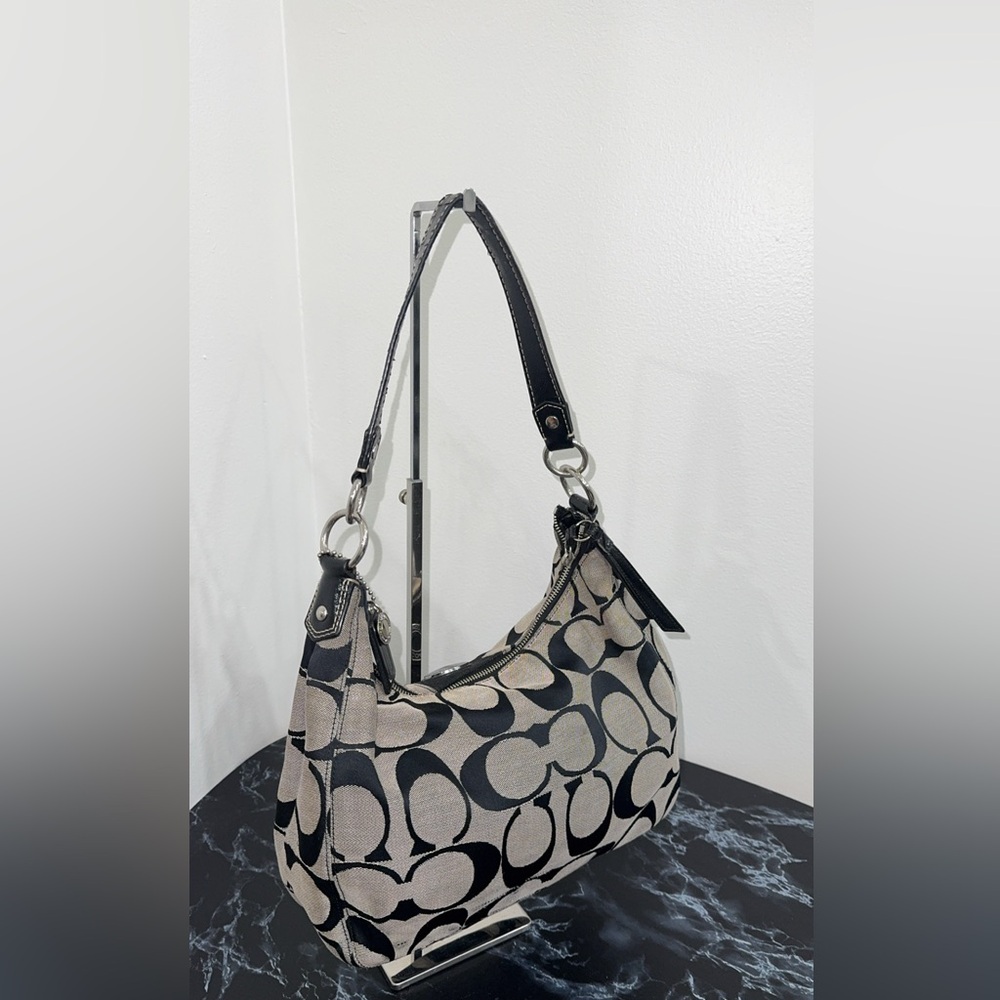 Signature Black and Gray Women's Bag - Picture 9 of 16